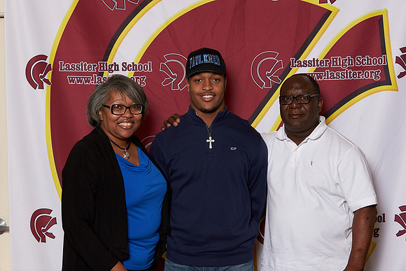 085sgn2-1-17
