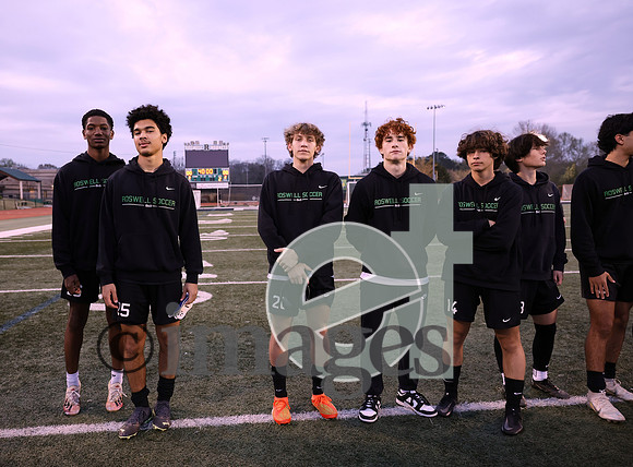 042RvbC3-22-23
