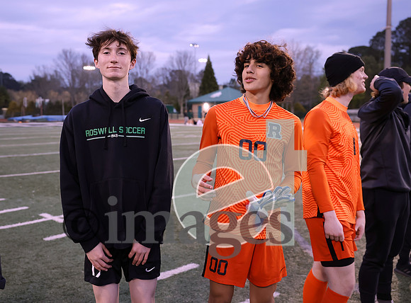 048RvbC3-22-23