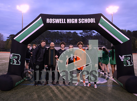 057RvbC3-22-23