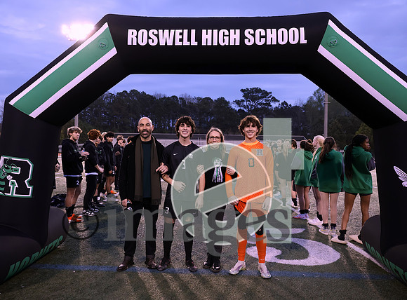 056RvbC3-22-23