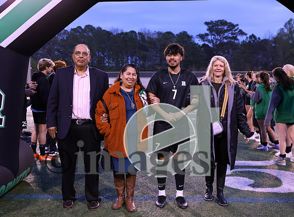 063RvbC3-22-23