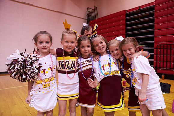 057cheer6-8-16