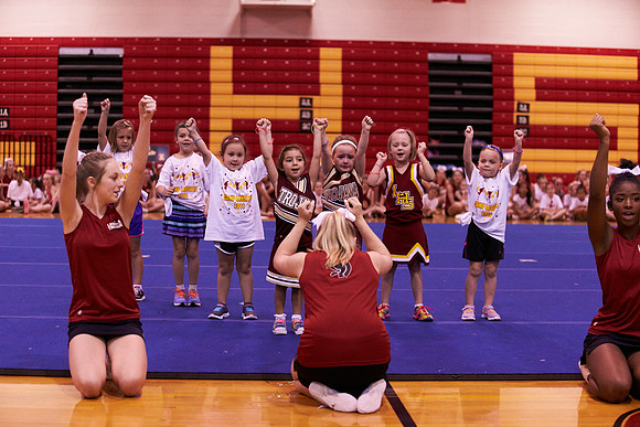 163cheer6-8-16