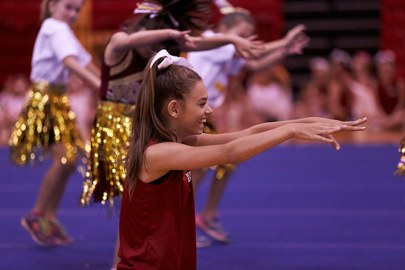 289cheer6-8-16