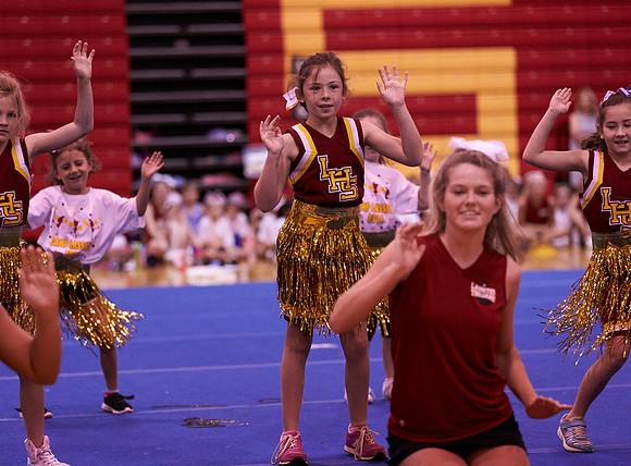 294cheer6-8-16