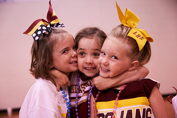 053cheer6-8-16