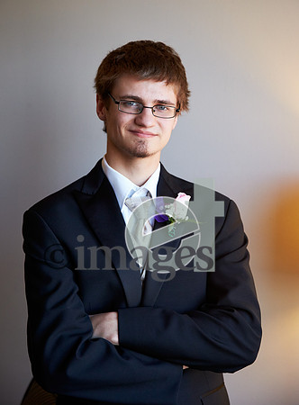 082prom3-16-13