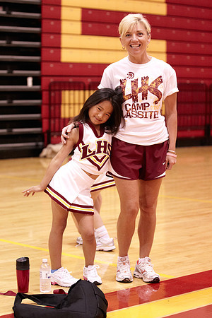 089cheer6-6-11