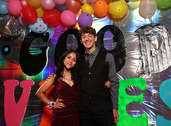 048hoco9-18-21
