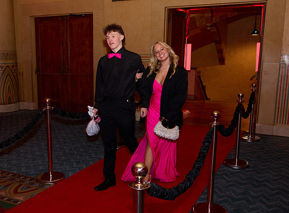 049prom3-23-24