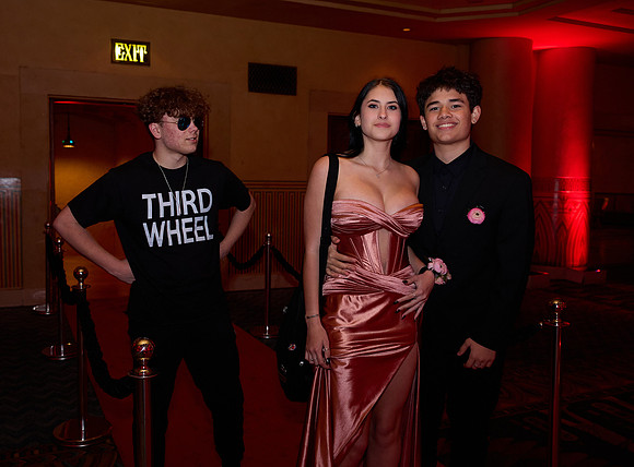 064prom3-23-24