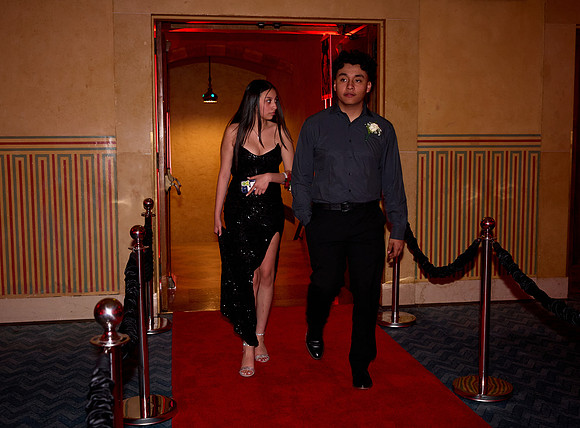 080prom3-23-24