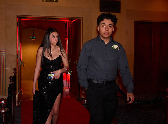 081prom3-23-24