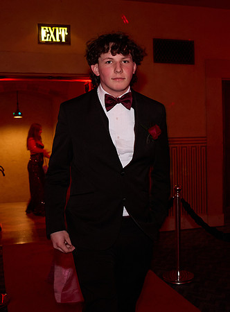 086prom3-23-24