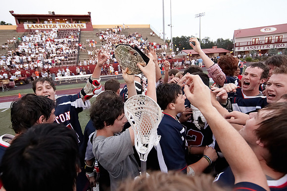 525LaxvM5-19-12