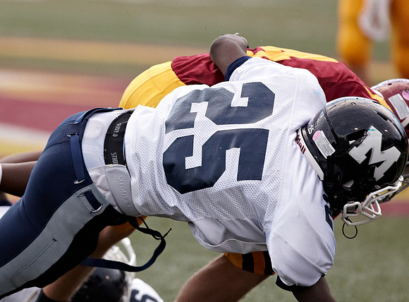 126Lmjv10-13-11