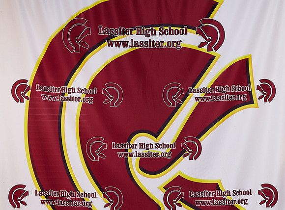 002sign052sign2-4-15