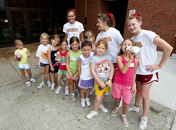 078cheer7-27-09